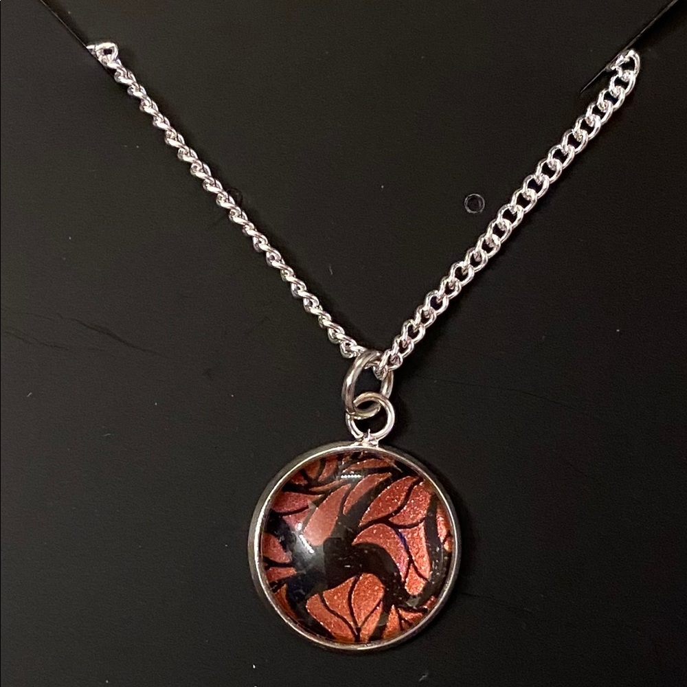 Color Street (c) Wing It On necklace